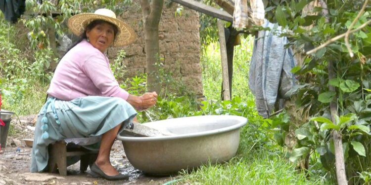 Miranda apoya el desarrollo en comunidades de Bolivia, Centro América y Tinduf