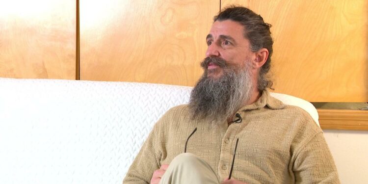 Navy veteran finds help and hope from MACV after living in a tent in Central America