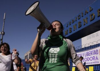 Regional court faults El Salvador for denying a mother’s access to abortion, violating her rights