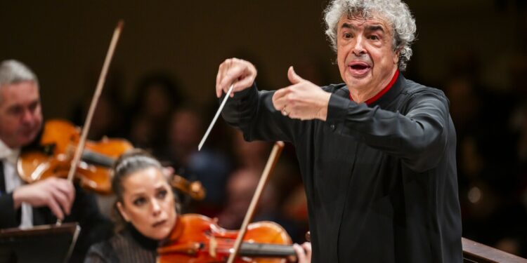 Semyon Bychkov conducts through pain in celebrating Year of Czech Music with North American tour
