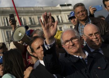 Son-in-law of top foe of Venezuela’s president sentenced to 30 months on money laundering charge