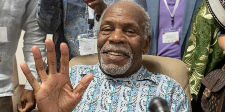 American Actor Danny Glover Visits Cuba: "There Are Many Lessons to Learn Here"