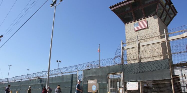 U.S. releases 4th prisoner this month from Guantánamo Bay, leaving 26 at the American facility in Cuba