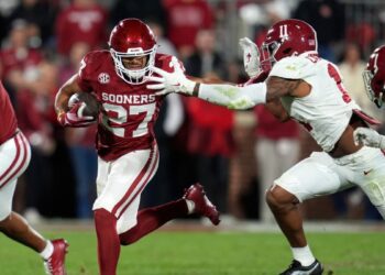 Why is Alabama football still in the College Football Playoff conversation?