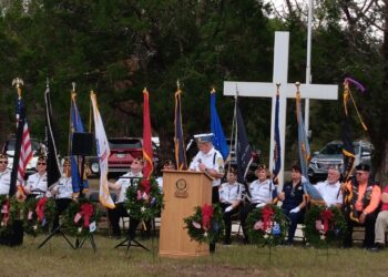 Wreaths Across America honors veterans who served our nation