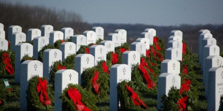 Wreaths Across America volunteers to gather Saturday
