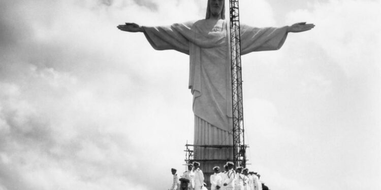 vintage photos of Latin America's most beloved landmarks