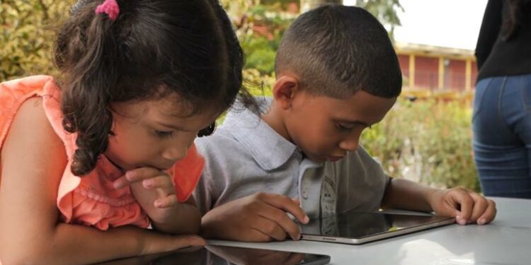 Venezuelan Refugees Begin New Chapter in Trinidad Schools