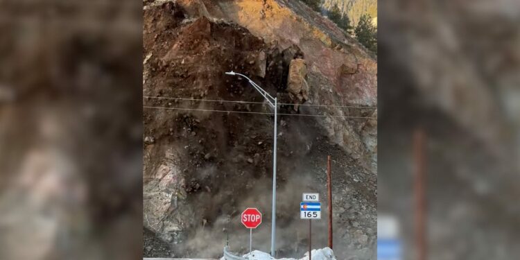 Video captures dramatic rockslide in Colorado's Custer County