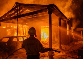 5 dead as blazes spread to Hollywood Hills, more than 100,000 evacuated