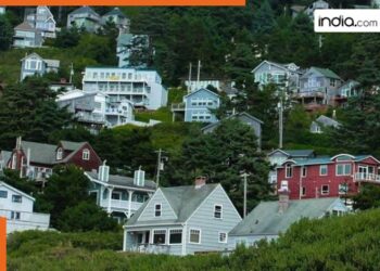 Alaska: A JACKPOT full of oil and gold, here