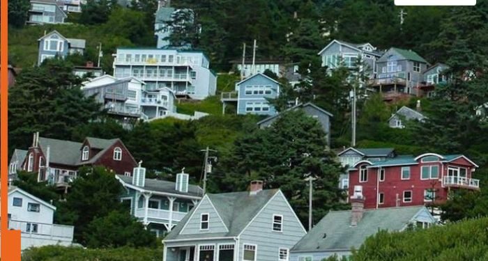 Alaska: A JACKPOT full of oil and gold, here