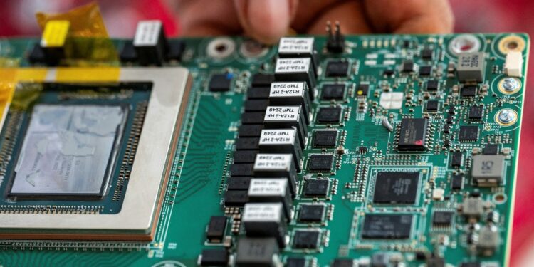 America tightens global AI chip export rules