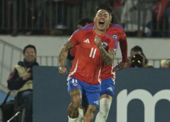 Bombazo: Nacional cerró la llegada del delantero Eduardo Vargas, bicampeón de América con la selección de Chile
