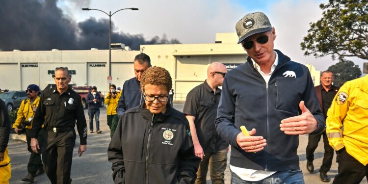 California fires live updates: Mayor's office denies report LAFD chief was dismissed