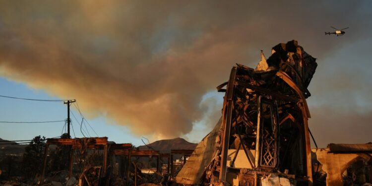 Death toll rises to 16 as Palisades Fire expands east to Brentwood and Encino