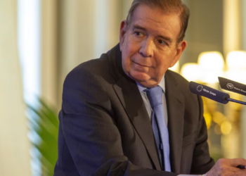 Edmundo González incluye a Uruguay en su gira | Resto del mundo