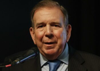 Edmundo González llega a Santo Domingo, última parada anunciada de su gira por América - Última Hora