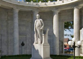 Trump restores 'Mount McKinley' name to North America's highest peak