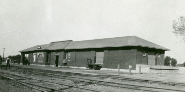 What did Arizona look like 100 years ago? See the historical photos
