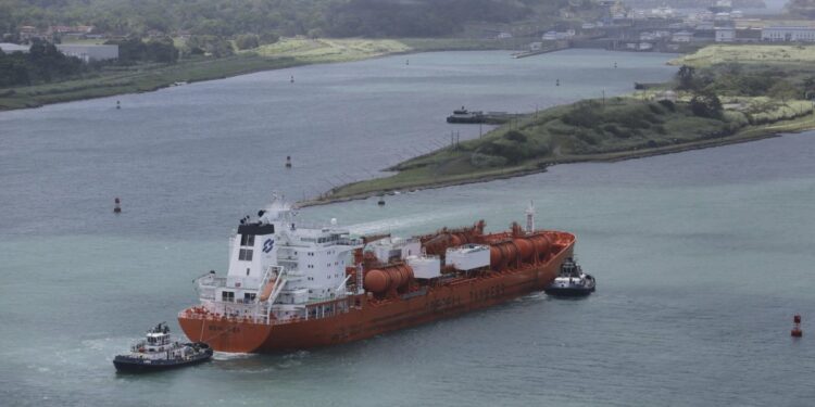 Who operates the Panama Canal, who sold it and what else to know – NBC Chicago