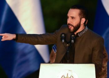 logros y críticas al modelo Bukele