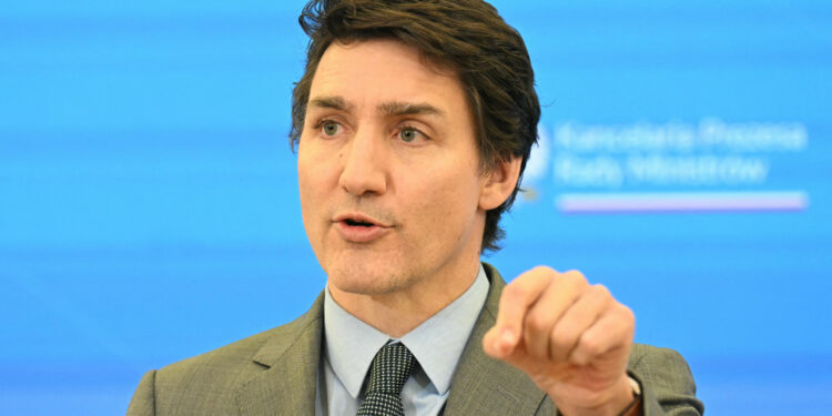 Canada Promises 'Forceful and Immediate' Response to Any US Tariffs