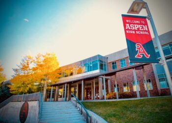 Colorado students outperform most states on the ‘nation’s report card,’ yet struggle to reclaim pre-pandemic heights