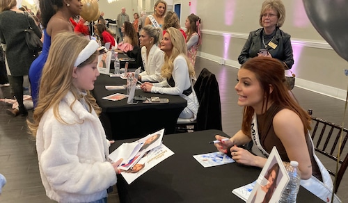 Miss America 2025 autograph party