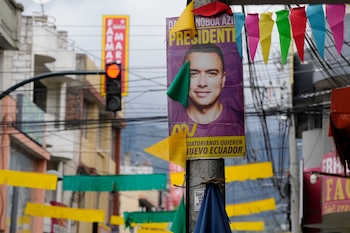 Un cartel del candidato presidente,