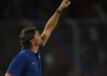 Qué dijo Diego Martínez sobre la asistencia de Darío Benedetto que selló el triunfo de Olimpia en el clásico :: Olé