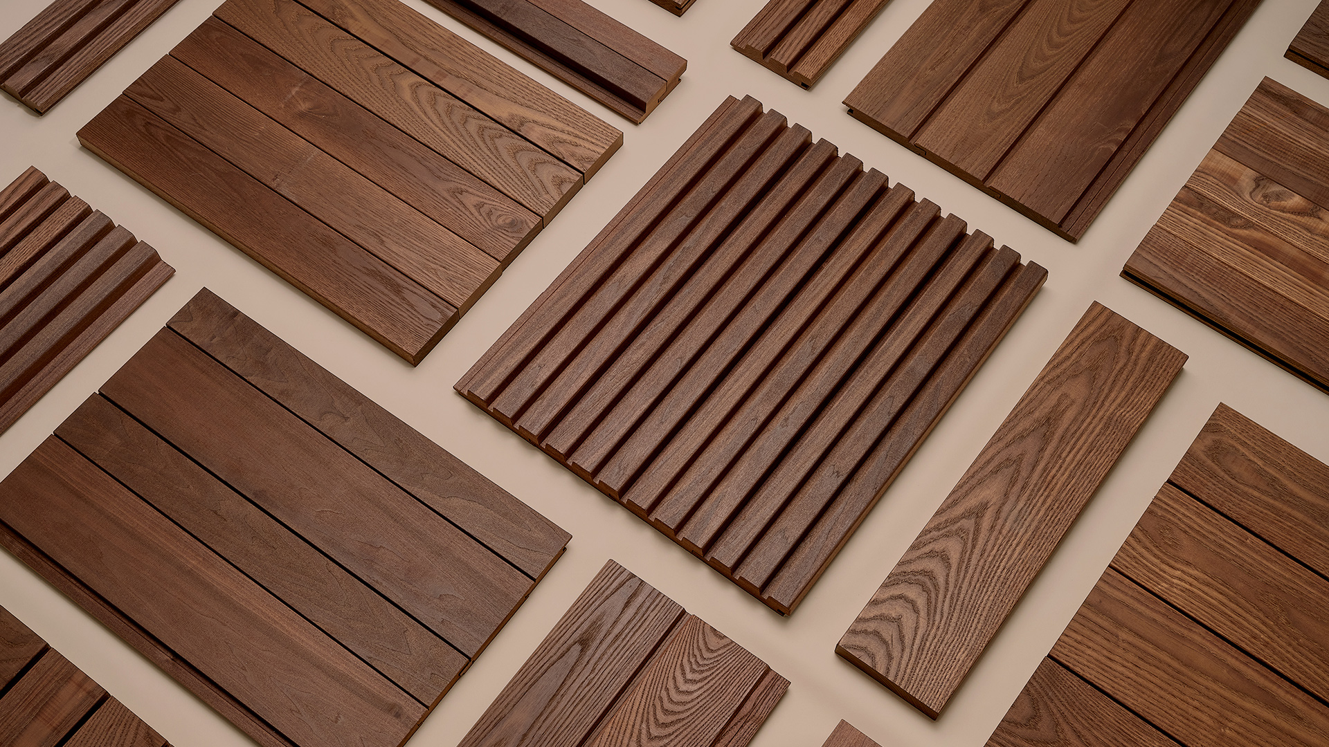 With the introduction of American hardwoods, Lunawood now offers a knot-free, thermally modified hardwood alternative alongside its established Finnish ThermoWood® products.