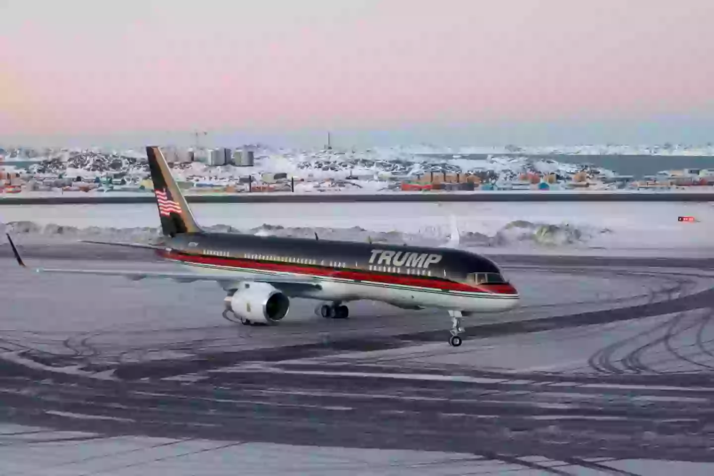 An aircraft alledgedly carrying Donald Trump Jr. arrives in Nuuk, Greenland on January 7, weeks after his father suggested Washington annex the autonomous Danish territory (EMIL STACH/Ritzau Scanpix/AFP via Getty Images))