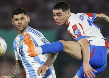 Miguel Almirón es uno de los jugadores a tener en cuenta por parte de la zaga defensiva de Colombia. Foto: EFE