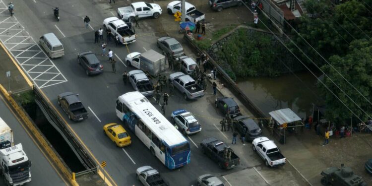 Air force colonel shot dead by hitmen while driving to military ceremony in Ecuador