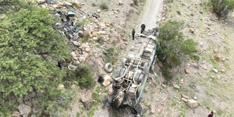At least 30 dead after bus crashes into ravine in Bolivia