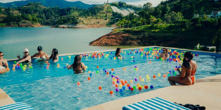 Cadena de hostels creada por uruguayo fue elegida la mejor de América Latina y sumará destinos en el continente