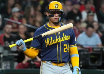 Catcher William Contreras avoids arbitration with Brewers for $6.1M
