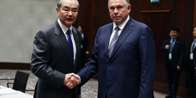 China to strengthen exchanges with Argentina: FM - World