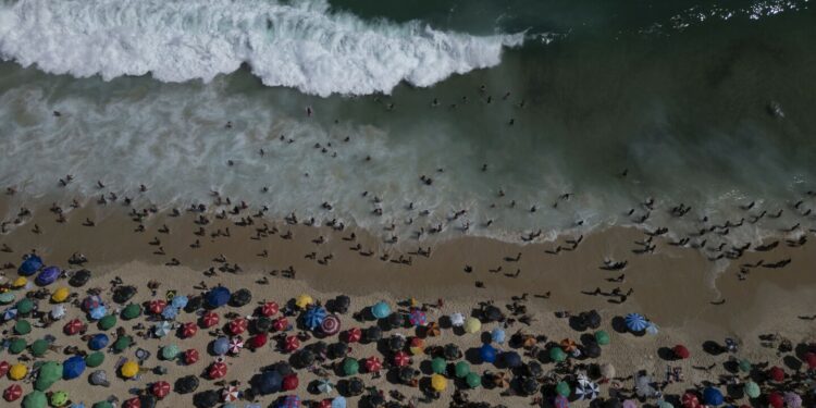 PHOTO COLLECTION: Summer in South America