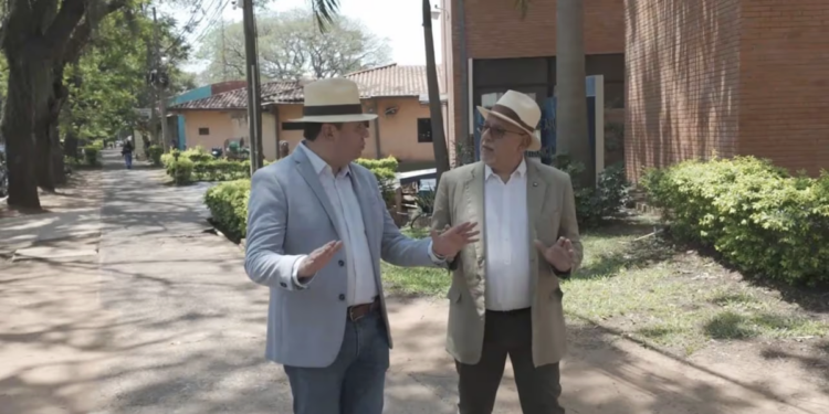 Presentan documental Paraguay y la Transición Energética 2025