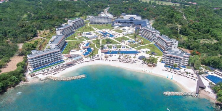 Royalton Saint Lucia Resort & Spa- First Class Gros Islet, St Lucia Hotels- GDS Reservation Codes: Travel Weekly