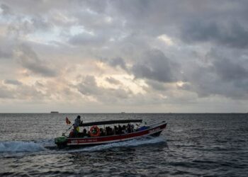 Spurned by the US, some migrants are returning to South America on boat