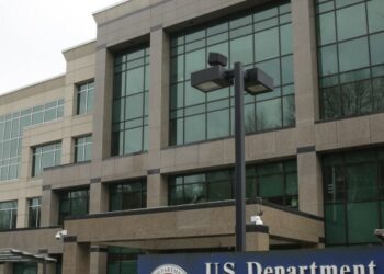 Trump Freezes Immigration Benefits for Ukrainians Who Fled to US