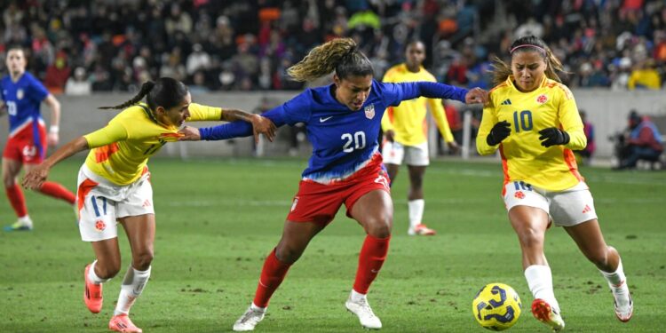 USA-Colombia: Macario back to scoring ways