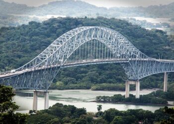 Panama Canal denies US claim of free passage for government vessels – Al Jazeera English