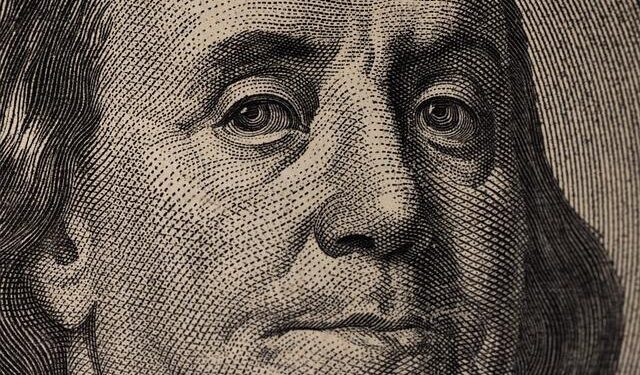 US stock markets fall amid trade war fears after Trump tariffs – BBC.com