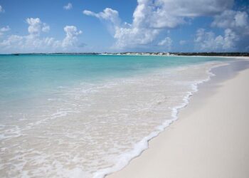 Anguilla files for international arrest warrant for American charged in hotel employee’s death – ABC News