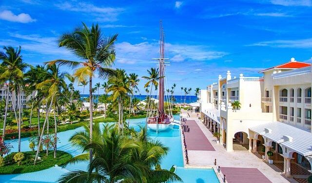 Haiti could be ‘completely isolated’ as gunfire closes main airport again – Al Jazeera English