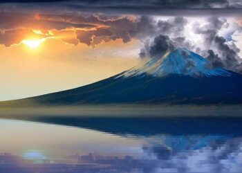 Volcano on St. Vincent Still Erupting – Voice of America